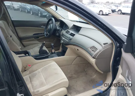 2009 Honda Accord 2.4 Lx z USA, uszkodzony, nr VIN 1HGCP25379A126310